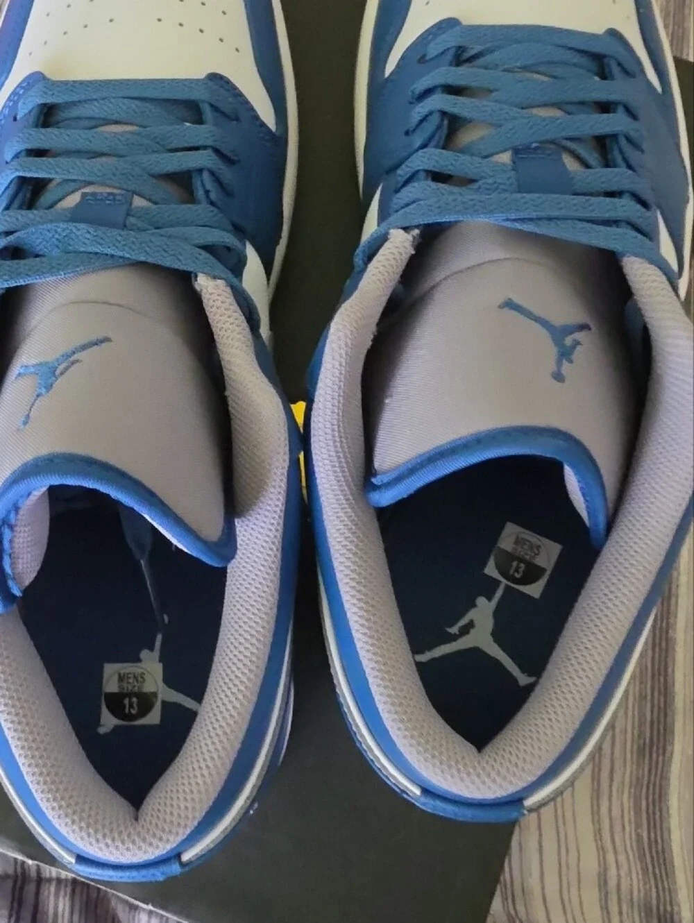 Air Jordan Retro 1 Low Tru Blue/ Grey/white